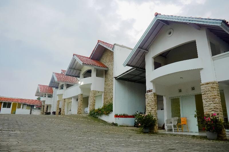 Rossan Villa Hotel near Sersan Bajuri RedPartner Bandung Exteriör bild