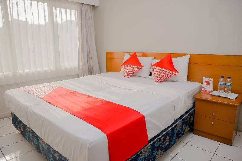 Rossan Villa Hotel near Sersan Bajuri RedPartner Bandung Exteriör bild
